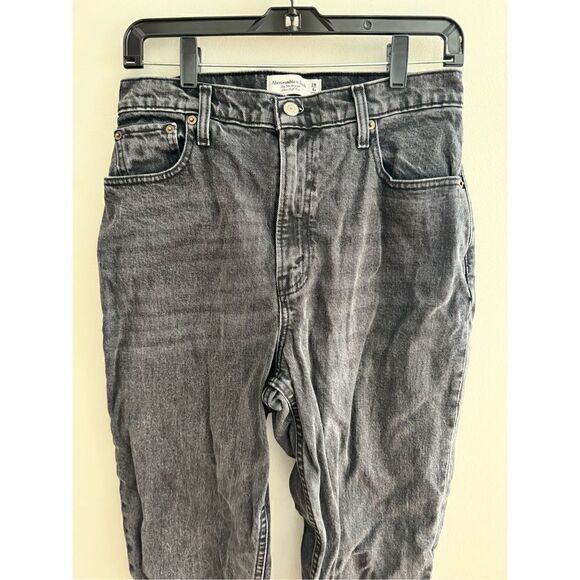 Abercrombie The 90s Straight Ultra High Rise Jeans, 28 / 6 Black A&F - Picture 3 of 8